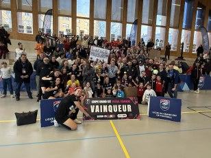 EpG_BEEWEAAplp8.jpg_large